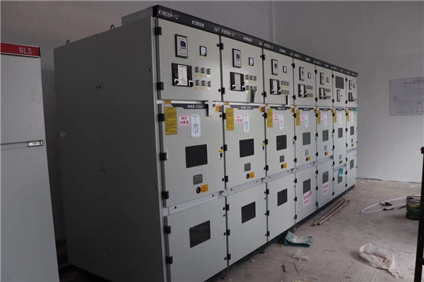 滕州愛瑞派出具電爐選用了我們瑞朗設備配電柜。